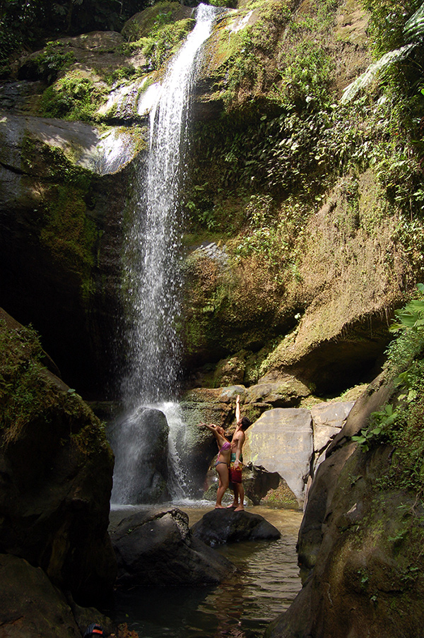 puerto-viejo-waterfalls